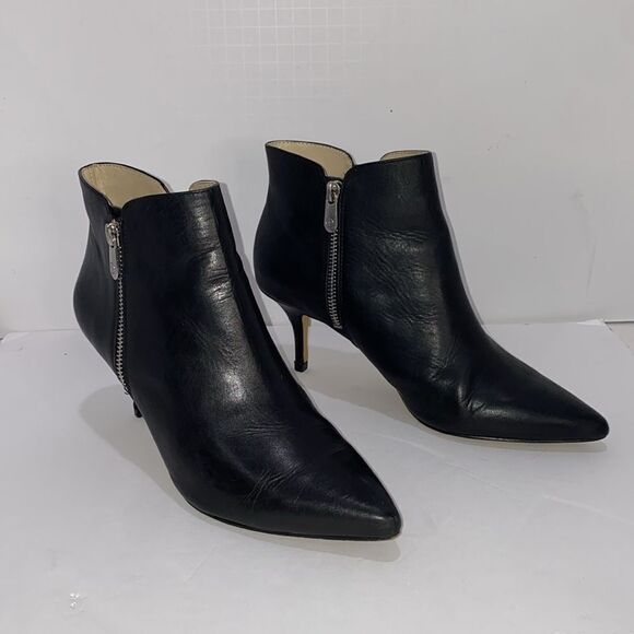 Adrienne Vittadini Senji Women's Black Leather Booties Dual Zipper Size 8 - Picture 14 of 16